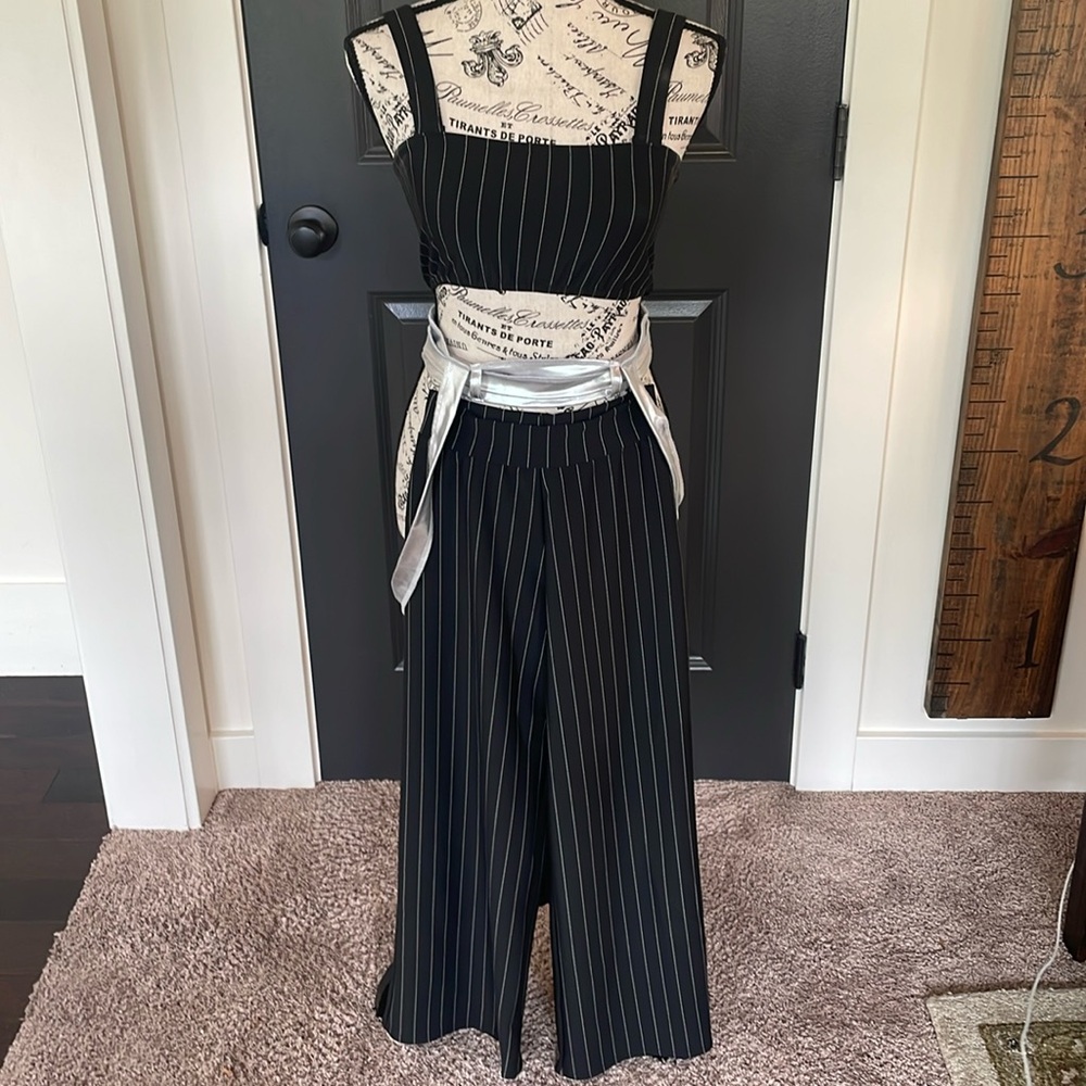 3 piece costume
021